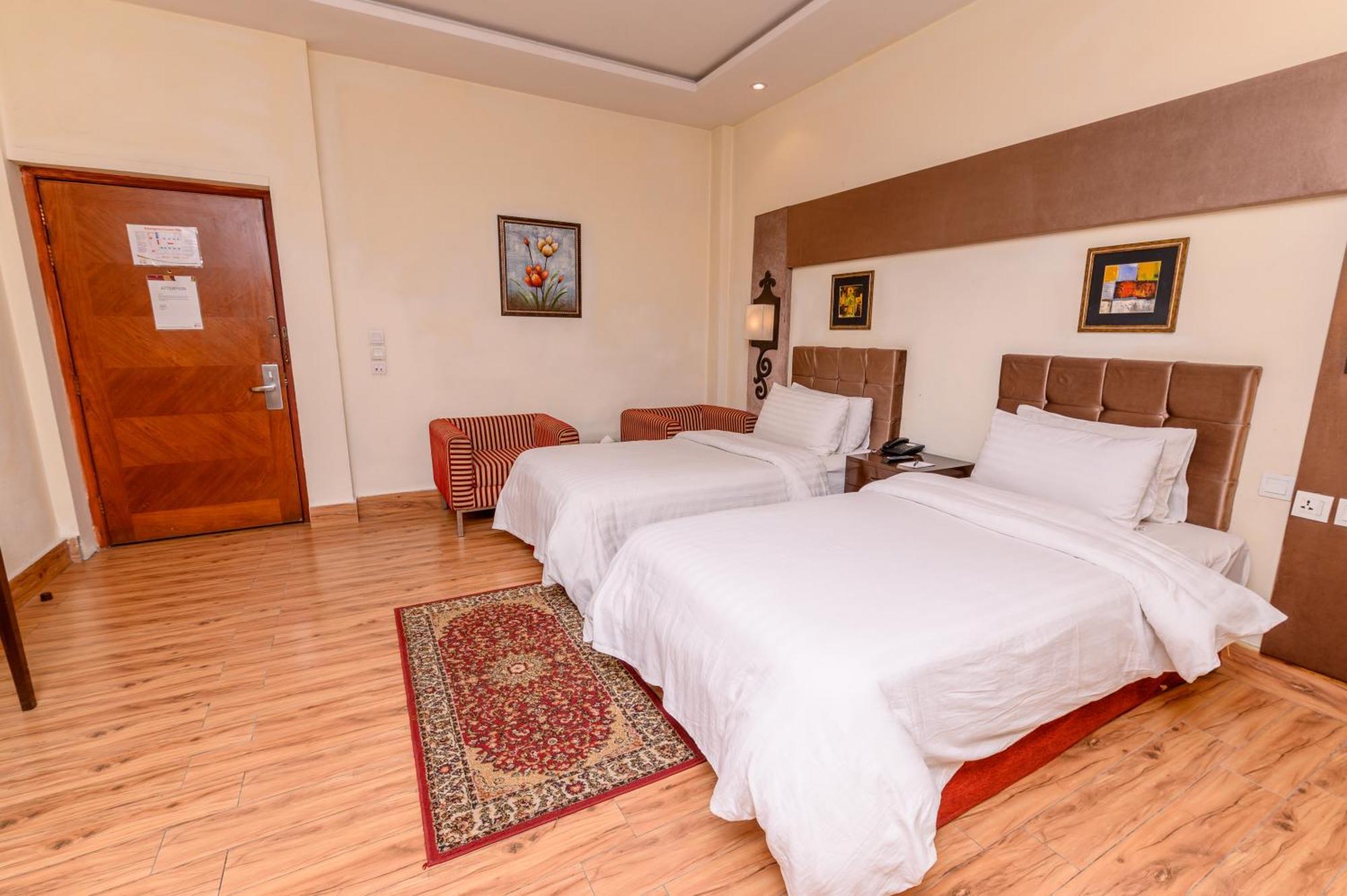Hotel One Faisalabad Exterior foto